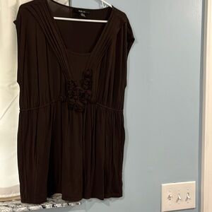 Brown sleeveless blouse